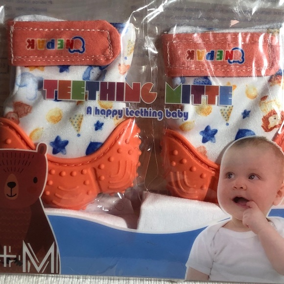Nepak Teething Mittens 2 Pack Stimulating teething toy - Picture 2 of 5